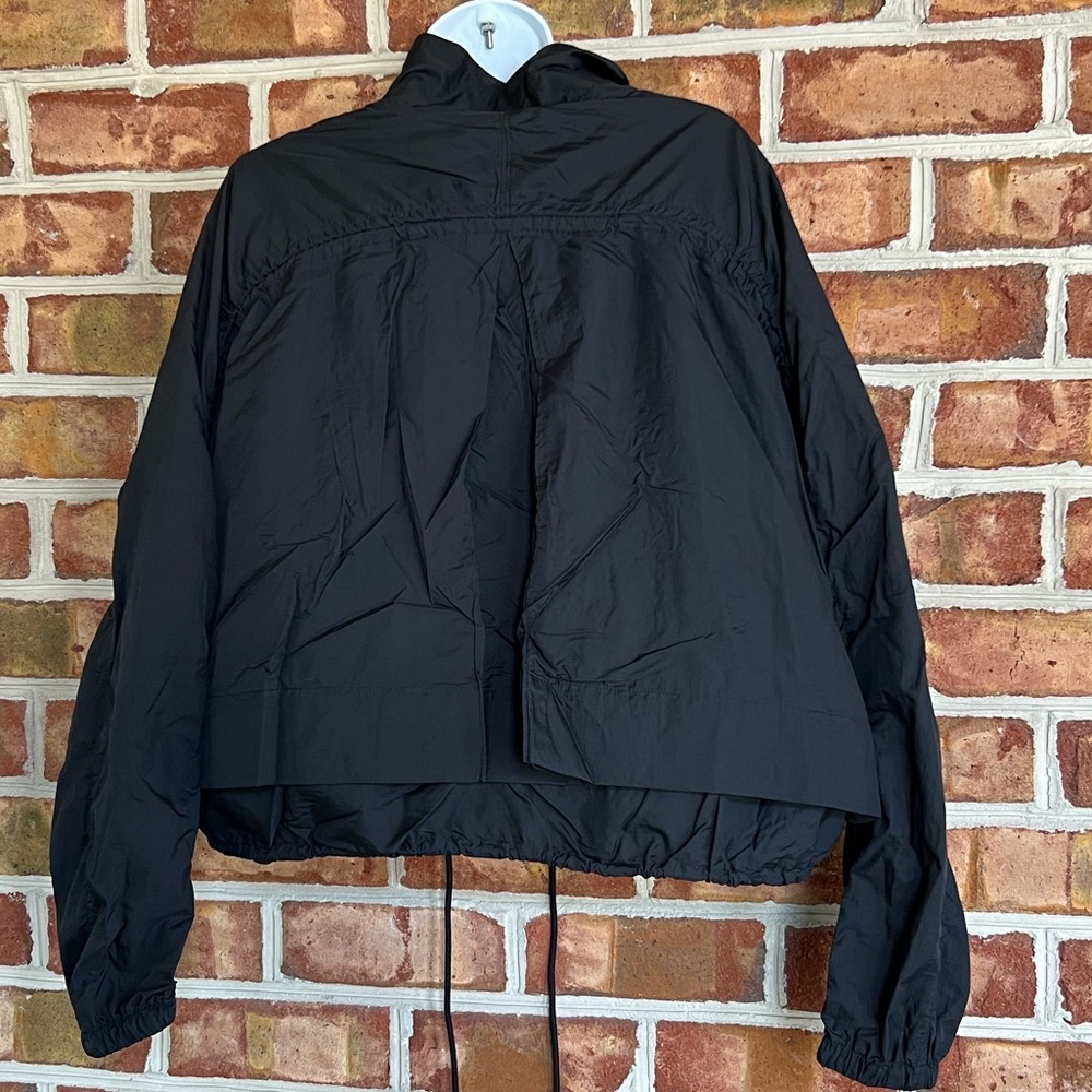 Athleta Black Crop Utility Wind Jacket For Women.… - image 2